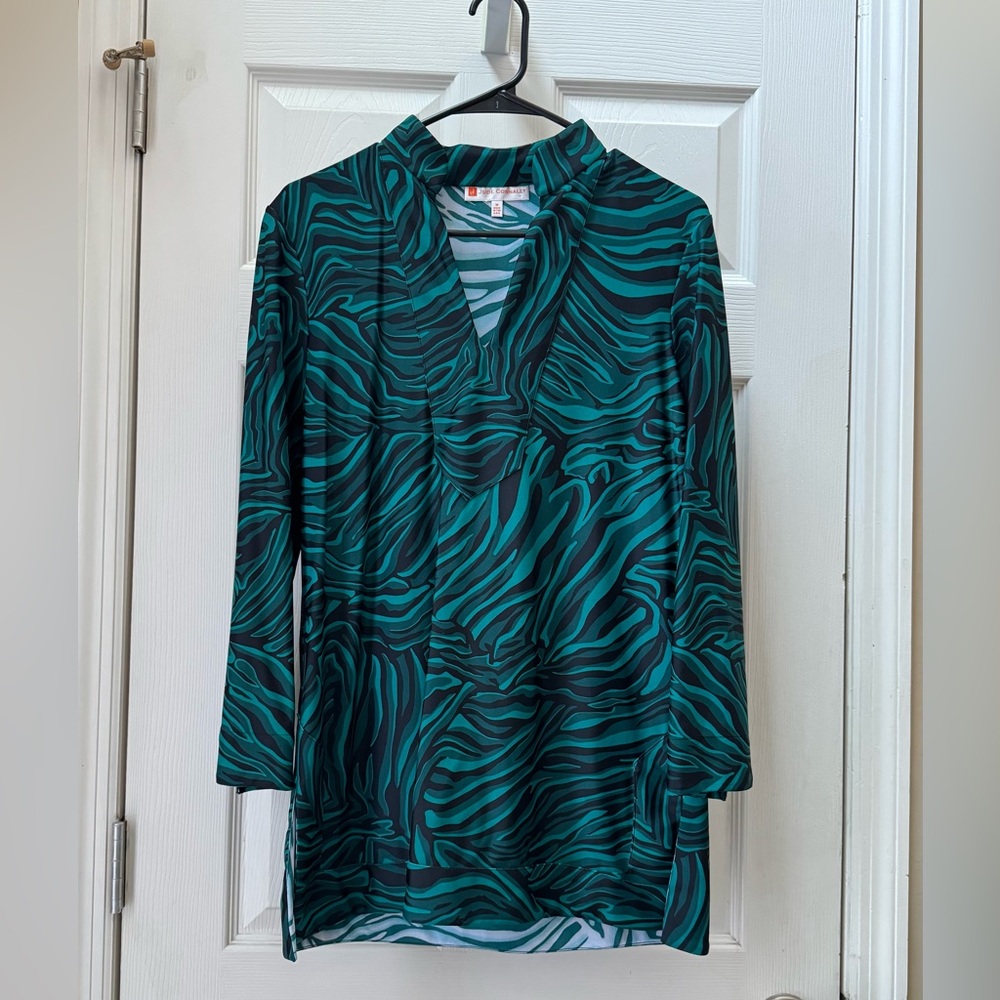 Jude Connally Chris Tunic Top in Jade Green Zebra Print. Size M . Like New
